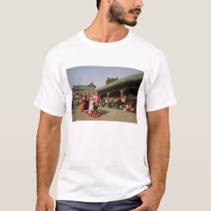 Costumed amateur folk dancers entertain T-Shirt