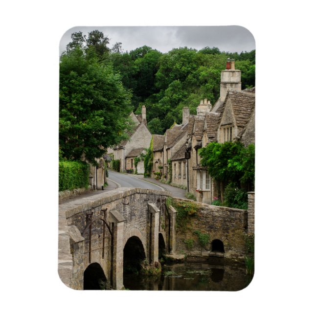 Costwolds town Castle Combe vertical magnet (Vertical)