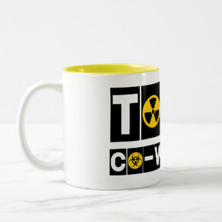 Cotravailleur toxique B/Y Mug