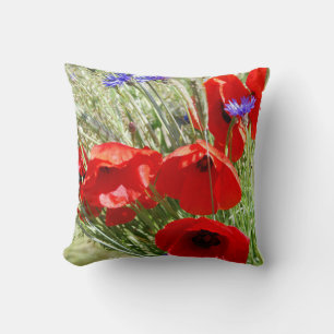 Cottage garden, Rosalinde Throw Pillow