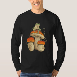 Cottagecore Frog On Mushroom Mushroomcore T-Shirt