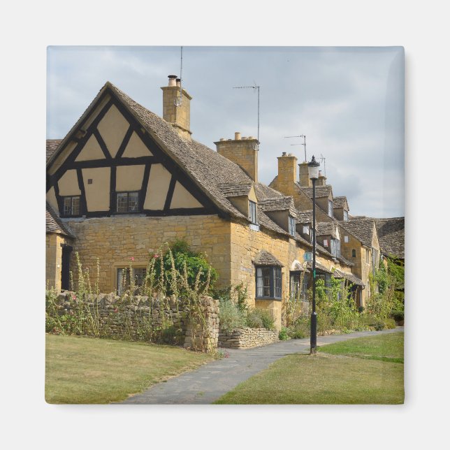 Cottages in Broadway, Cotswolds magnet (Front)