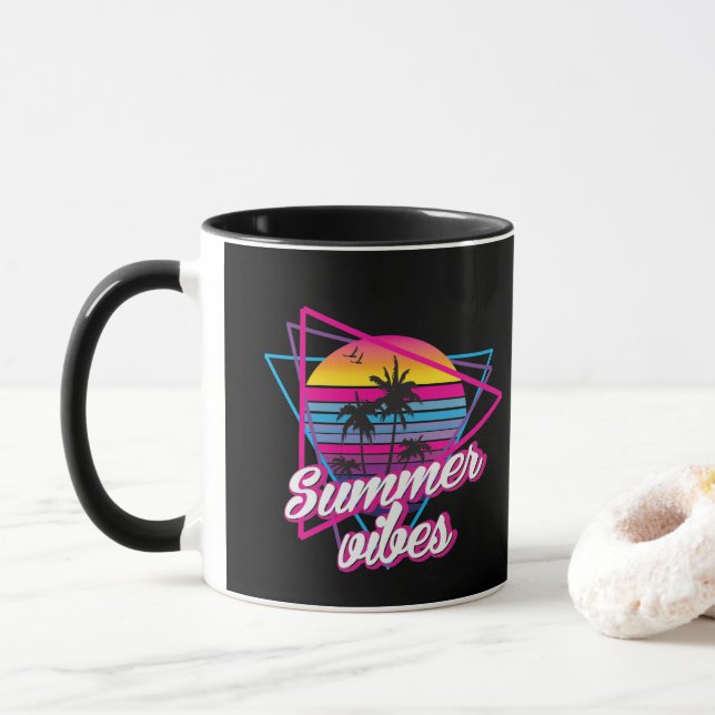 Coucher de soleil tropical Vibes d'été Café Mug (Avec donut)