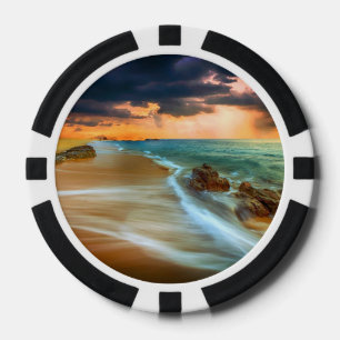 Coucher du soleil au-dessus des jetons de poker de