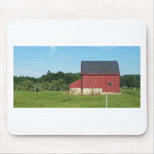 Country Barn Mouse Pad