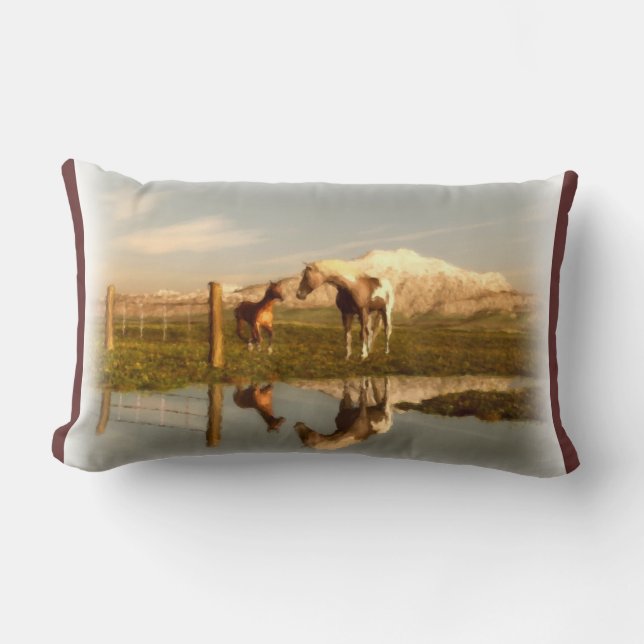 Country Living Horse lumbar pillow (Front)
