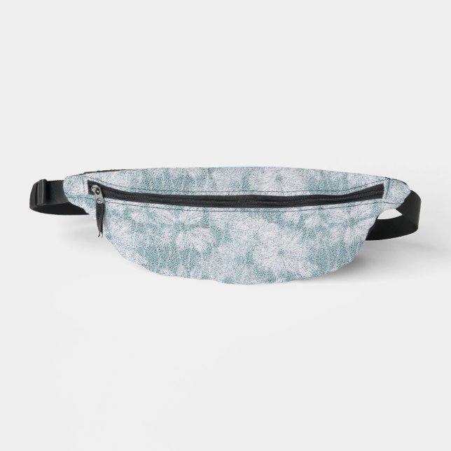 County Cottage Velvety Blue Daisy  Fanny Pack (Front)