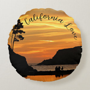 Couple & Dog Romantic Beach Coast Sunset Round Pillow