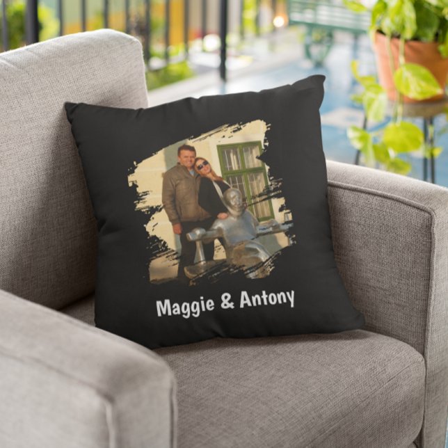 Couple photo gift  throw pillow (Creator Uploaded)