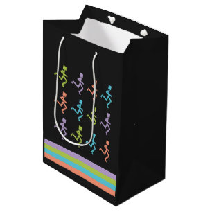 Coureurs colorés en train de courir un sac cadeau