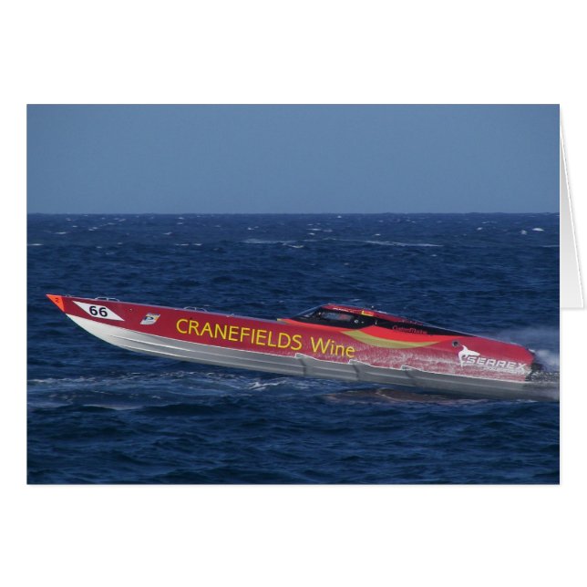 Course en bateau à moteur offshore (Devant horizontal)