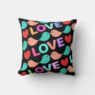 Coussin キュートなラブバード LOVE&CUTE 黒色 Cute lovebirds.