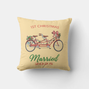 Coussin 1er Noël Marié 2025   Jeune couple marié