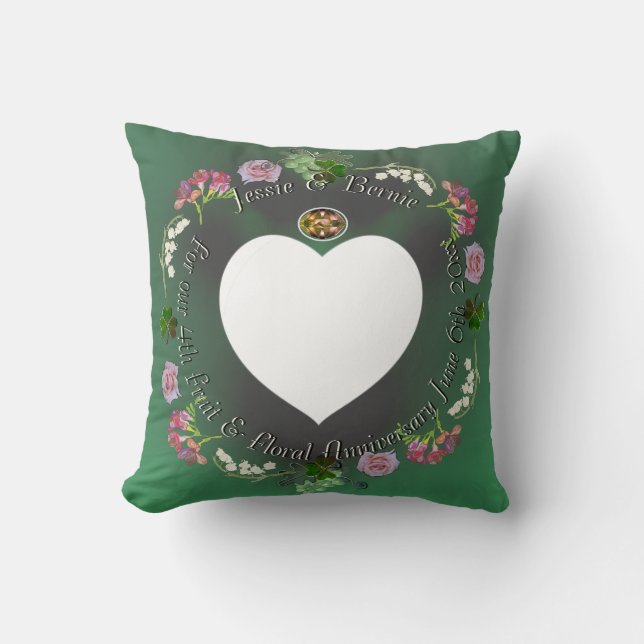 Coussin 4ème anniversaire du Mariage des fruits et des fle (Recto)