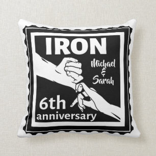 Coussin 6e anniversaire mariage traditionnel cadeau fer