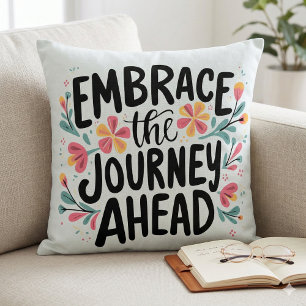 Coussin Adopter le voyage à venir Typographie florale boho