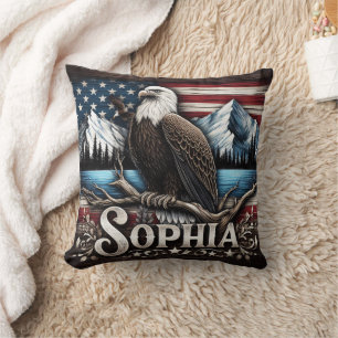 Coussin Aigle en Branche avec Montagnes et Drapeau