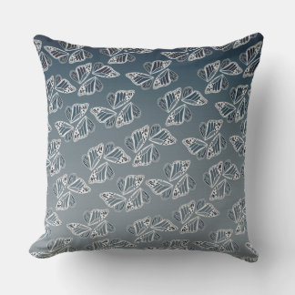 Coussin Ailes de papillon monarque bleu ombré