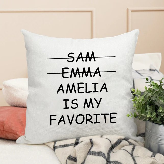 Coussin Amusante Maman Favori Noms des enfants Fête des mè (Funny Mom Favorite Kid Names Mothers Day Throw Pillow)