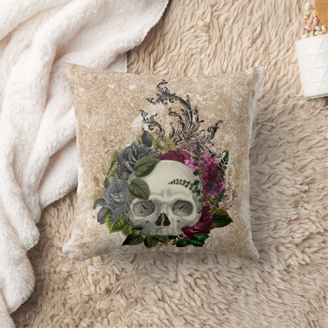 Coussin Ancien Monde Bourgogne Pink Crâne Floral sur Or (Couverture)
