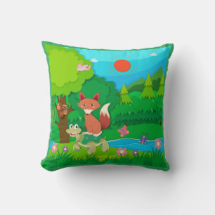 Coussin Animaux caricaturaux autour d'un étang dans un pay