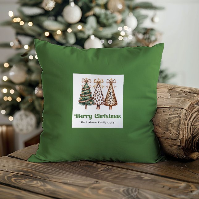 Coussin Arbres de Noël rustiques Minimaliste Nom personnal (Rustic Christmas Trees Minimalist Name Custom Pillow)