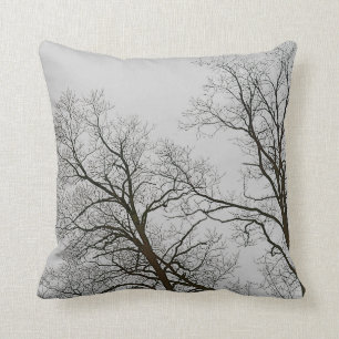 Coussin Arbres nus et ciel gris Art de la nature