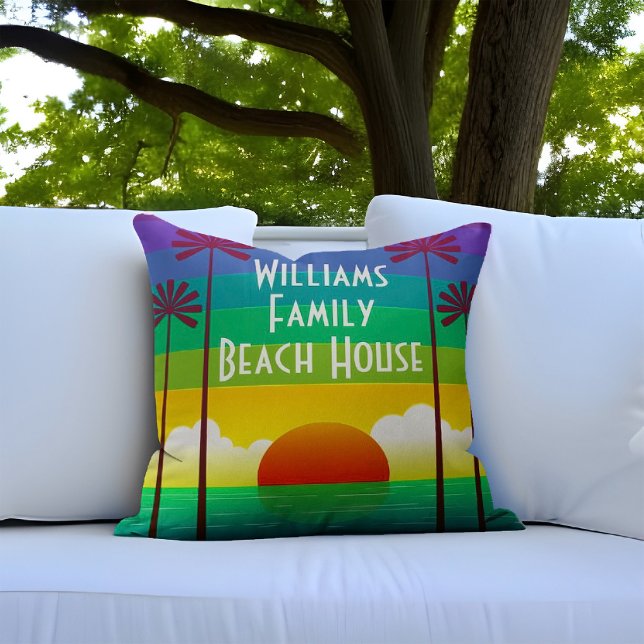 Coussin Arc en ciel coloré Tropical Sunset Beach House Déc (Miami deco beach house throw pillow with a rainbow sunset design. Personalized with family name!)