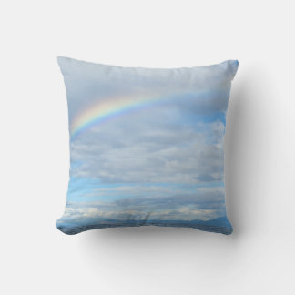 Coussin Arc-en-ciel sur l'île