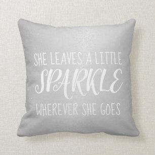 Coussin - argent de confettis d'étincelle de
