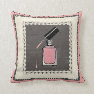 coussin artistique polonais à ongles, l'artiste Ka