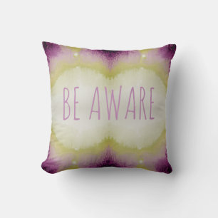 Coussin "Attention" en Fuschia Jaune Aquarelle Beige Look