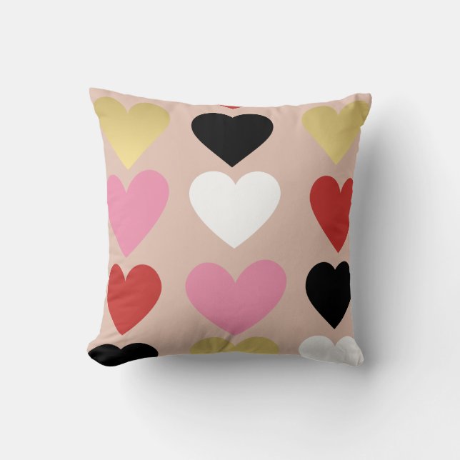 Coussin aux coeurs chics et colorés. (Recto)