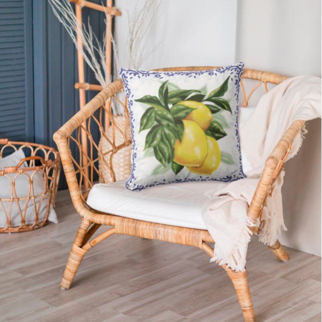 Coussin avec des citrons Toile bleue Throw Pillow (Creator Uploaded)