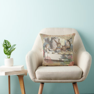 Coussin Aventures d'Alice Wonderland Art de la fête du thé