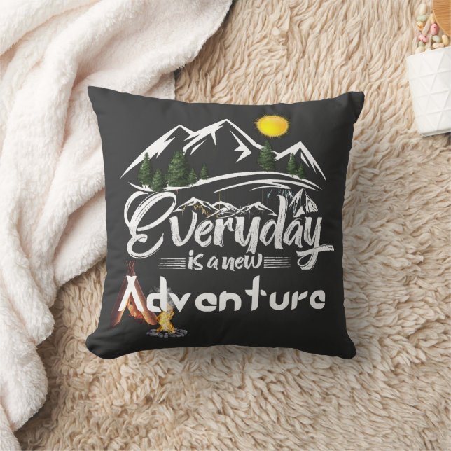 Coussin Aventures et camping modernes (Couverture)