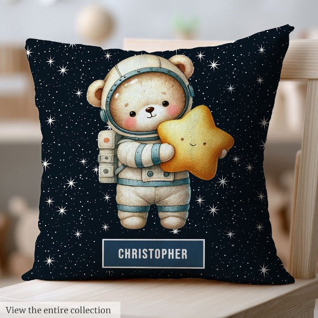 Coussin Baby Boy Jetez l'oreiller avec l'astronaute Teddy  (Baby Boy Throw Pillow with Astronaut Teddy Bear Scene)