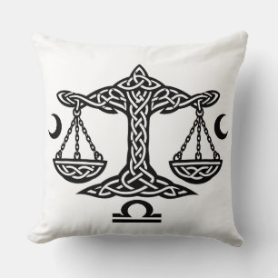 Coussin    Balance de la Balance celtique par BurnsInHell
