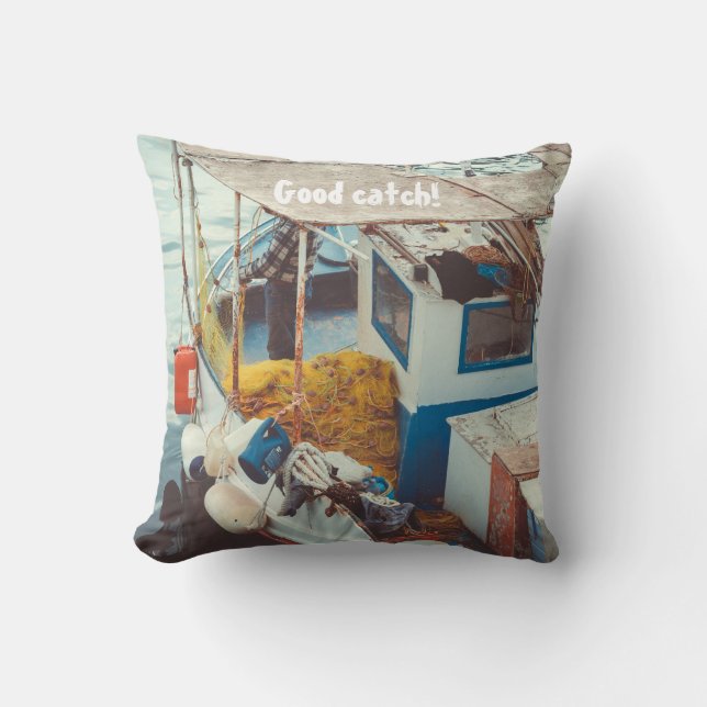 Coussin Bateau de pêche en bord de mer Méditerranée (Recto)