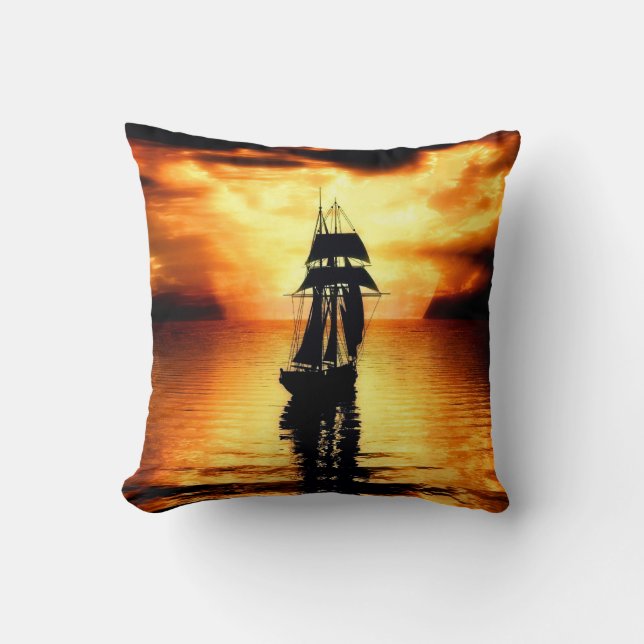 Coussin Bateau Sur Les Vagues (Recto)