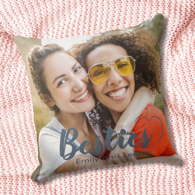 Coussin Beaux Besties Dusty Blue Heart and Names (Créateur téléchargé)
