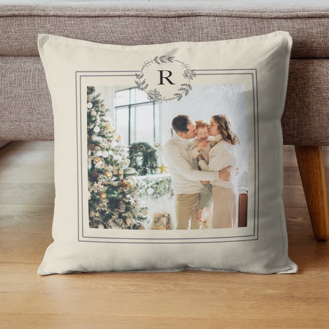 Coussin Beige moderne | Photo de famille | Pilier de lance (Créateur téléchargé)