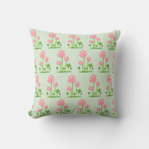 Coussin Belles fleurs roses sur vert clair