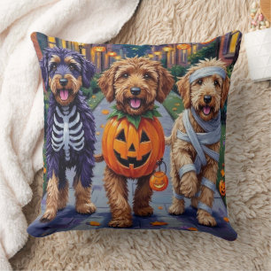 Coussin Bernedoodle Dogs Trick or Treating in Halloween Co