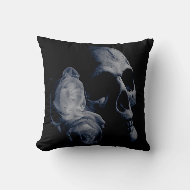Coussin Bien-aimé - Romance sombre - Crâne et Roses (Recto)