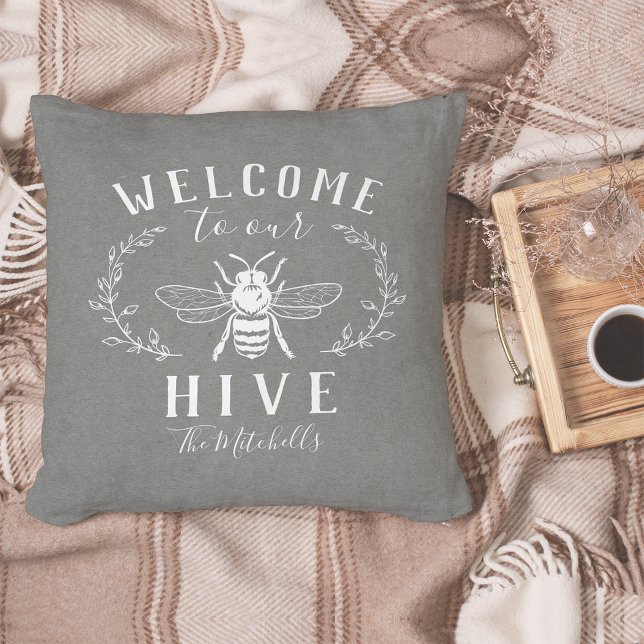Coussin Bienvenue à notre Hive personnalisée (Créateur téléchargé)