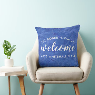 Coussin Bienvenue au nom de famille bleu marine moderne