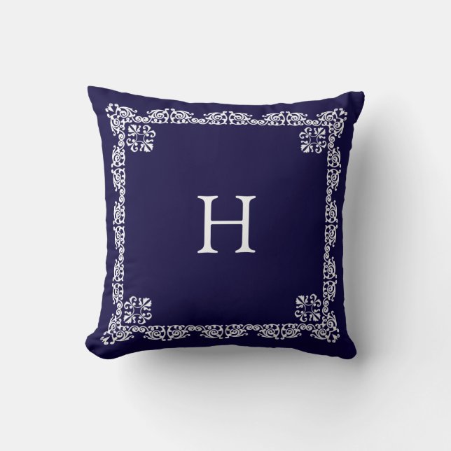 Coussin Blanc Chic Lace Vector & Monogram sur Bleu Marine (Recto)