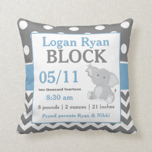 Coussin bleu gris de faire-part de bébé d'éléphant