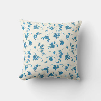 Coussin Bleu Ivoire Floral Rococo Élégant